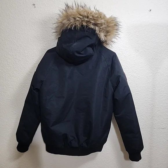 Canada Weather Gear Jacket Woman Size Medium Faux Fur Lined Hood Black Insulated